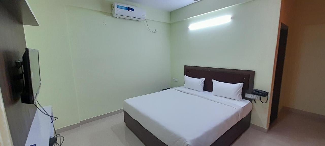 Redkey Inn Airport Bangalore Extérieur photo